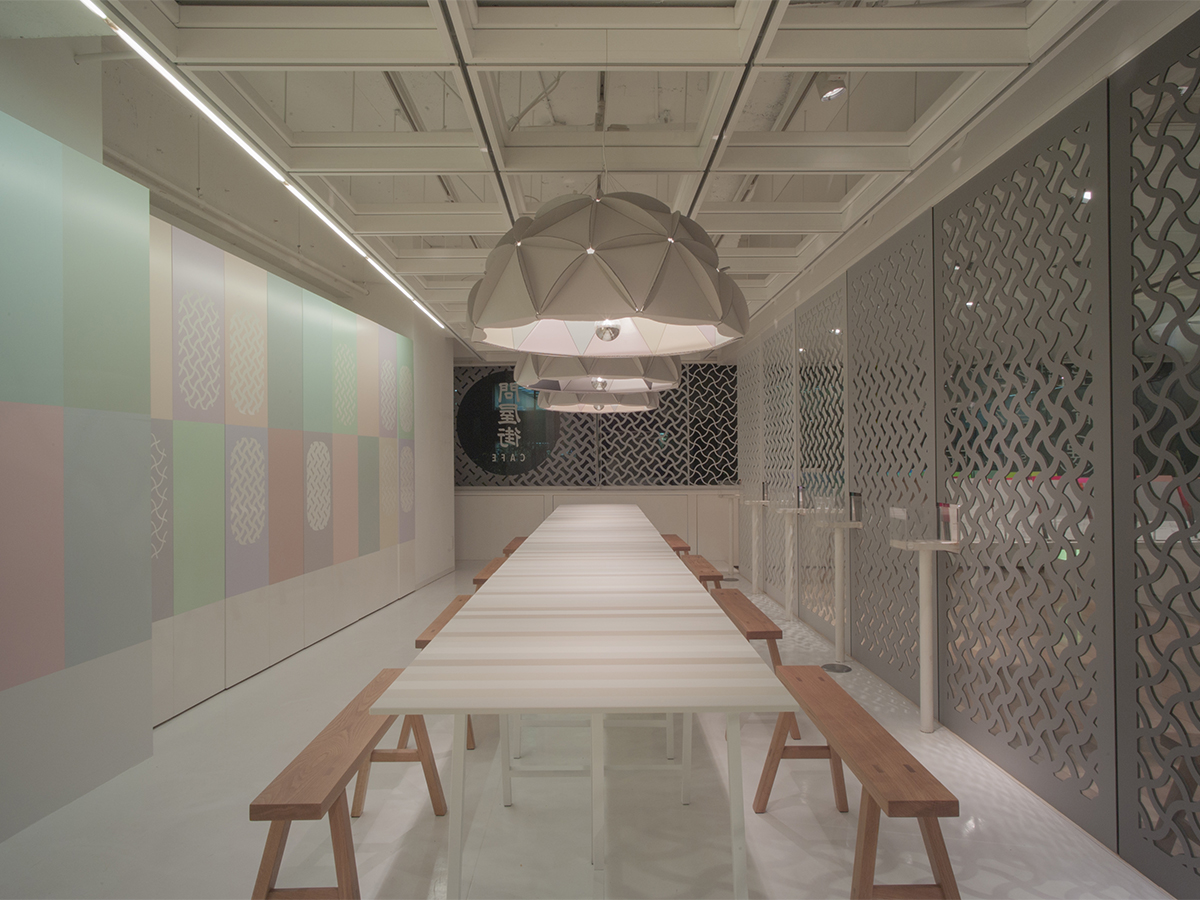 空間を色で着せ替えよう!展 1stCAFE 問屋街カフェ-2