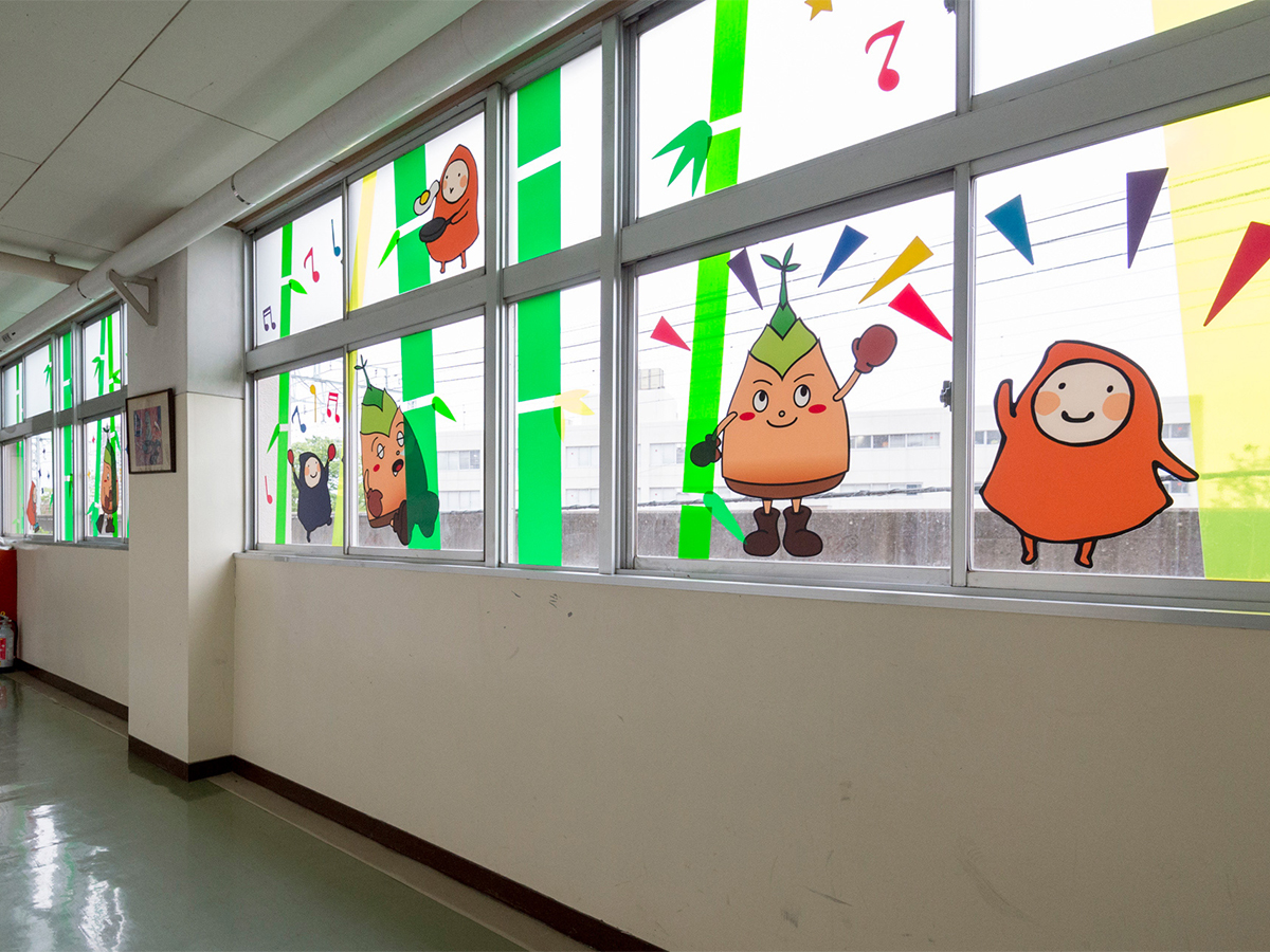 竹の塚中学校西側校舎窓の活用と地域の活性化に関する取組-5